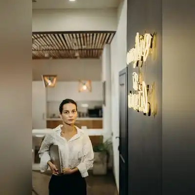 梁芳坤